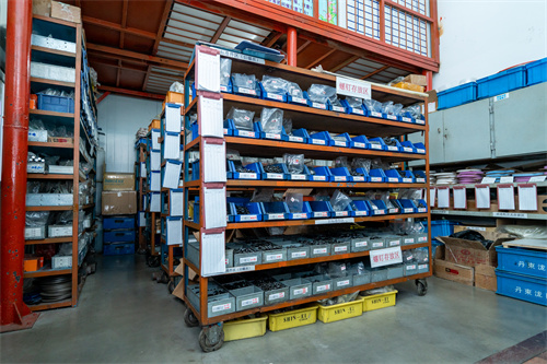 备件仓库.jpg